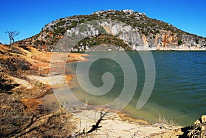 The rocky hills by the lake,yunnan,china,åœ¨äº‘å—æ›²é–,ä¸­å›½